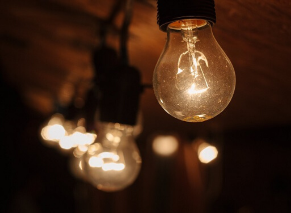 Edison-type Light Bulbs In A Dark Room