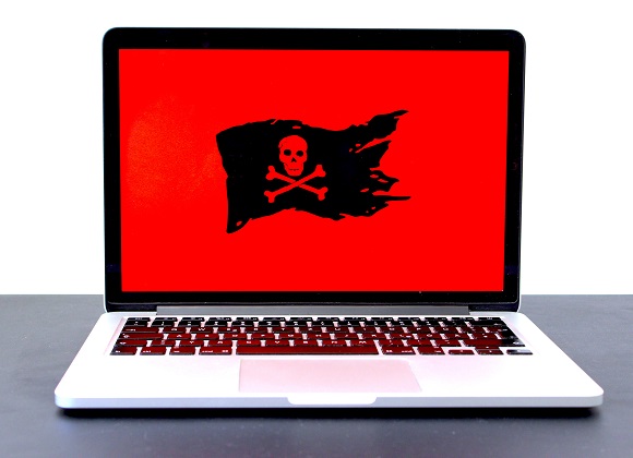 Laptop Pirate Flag